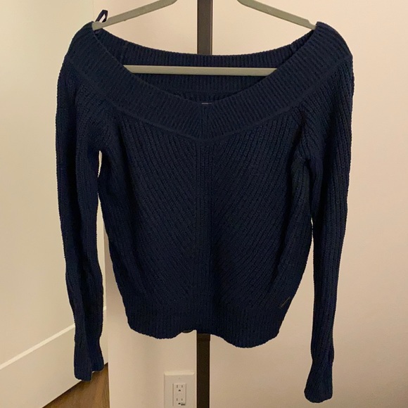 Over the shoulder navy blue sweater - Picture 1 of 1
